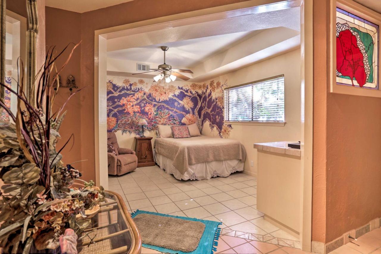 Exotic Home With Patio And Grill Walk To Canyon Lake! Esterno foto